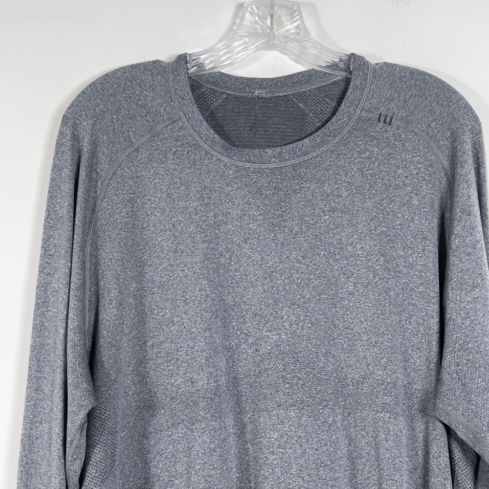 Lululemon Metal Vent Tech Pullover Mens Sz XL Gray Long Sleeve Shirt Athletic - Picture 2 of 9
